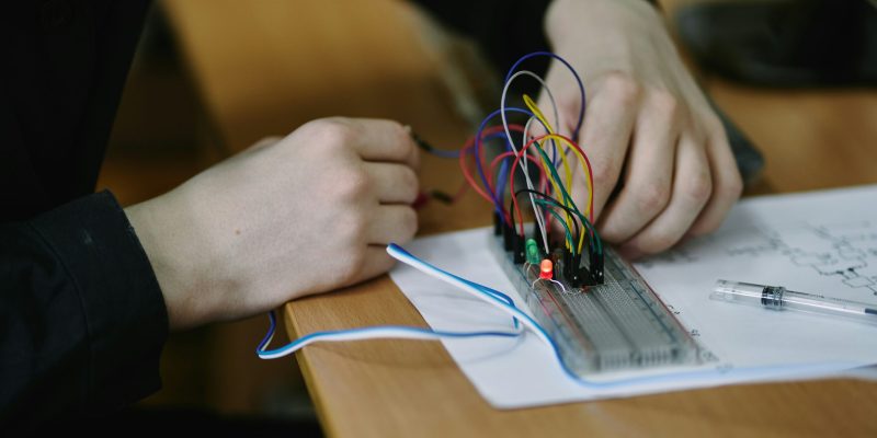 maxim-tolchinskiy-Ila_9WOmPHA-unsplash